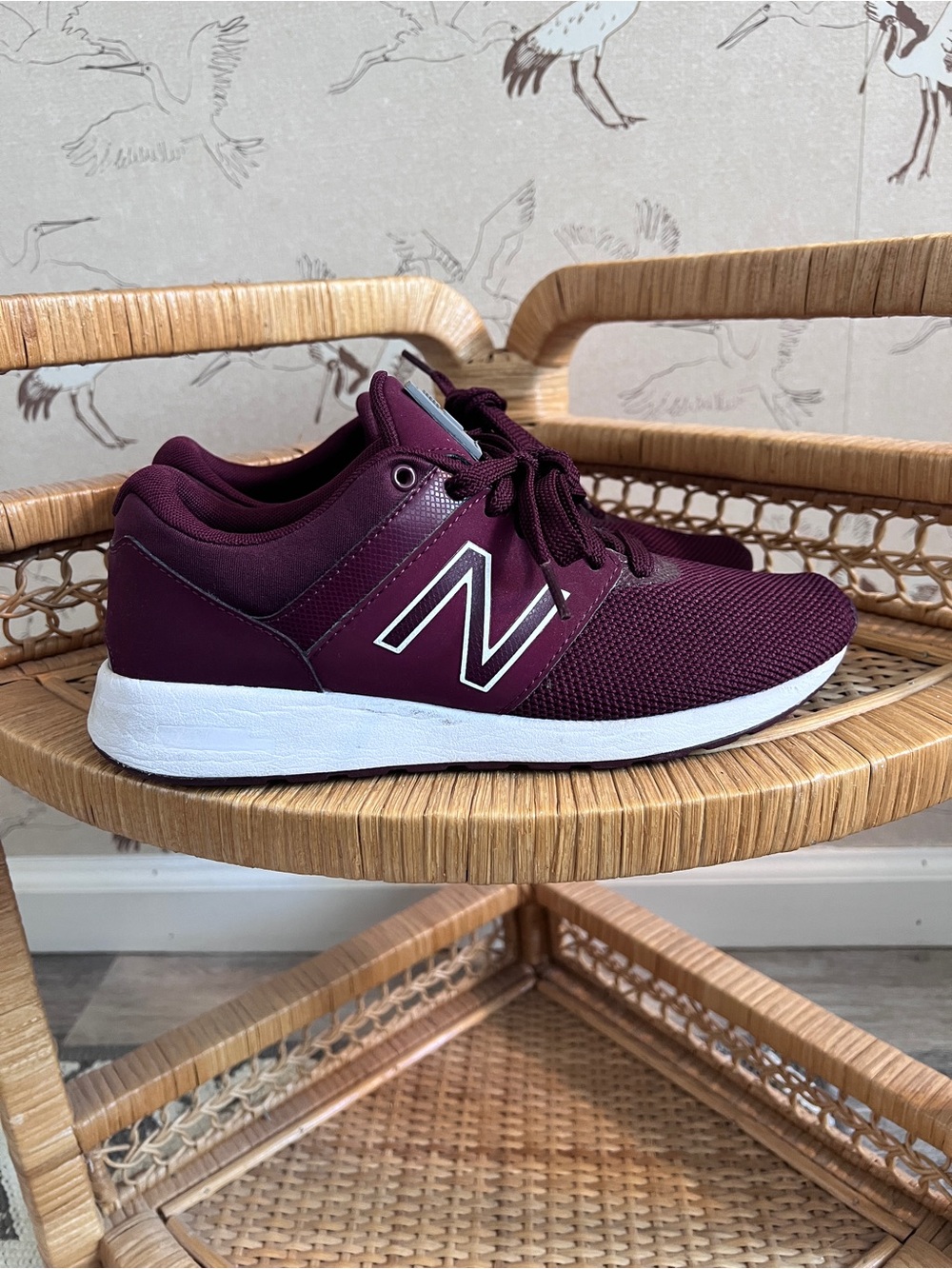 New balance maroon retro 24 sneakers